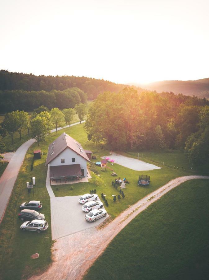 Penzion Na Podlesi Ve Zlate Korune Zlata Koruna Exterior photo