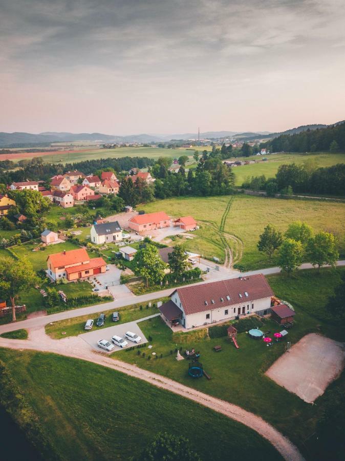 Penzion Na Podlesi Ve Zlate Korune Zlata Koruna Exterior photo